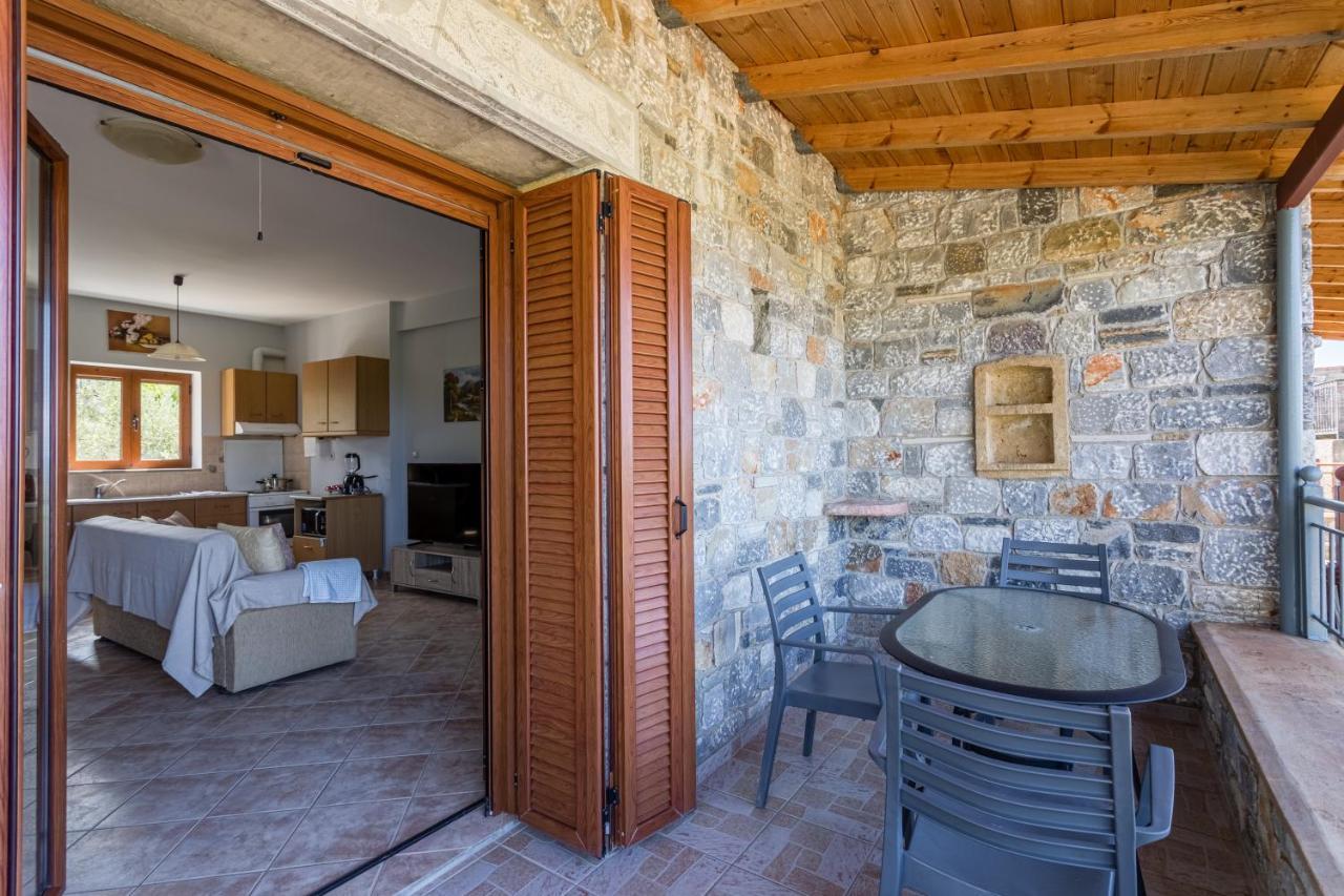 Chioureas Apartments Lévktron 외부 사진