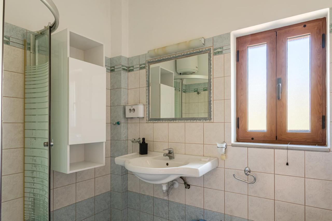 Chioureas Apartments Lévktron 외부 사진