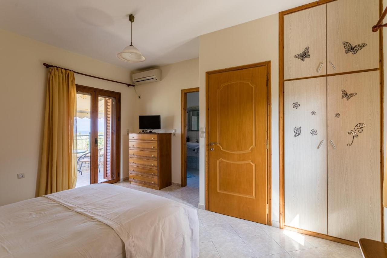 Chioureas Apartments Lévktron 외부 사진